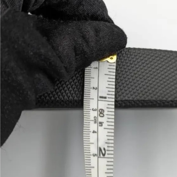 Bottega Veneta Quilted Black Rubber Men's Sandals - Picture 4 of 5